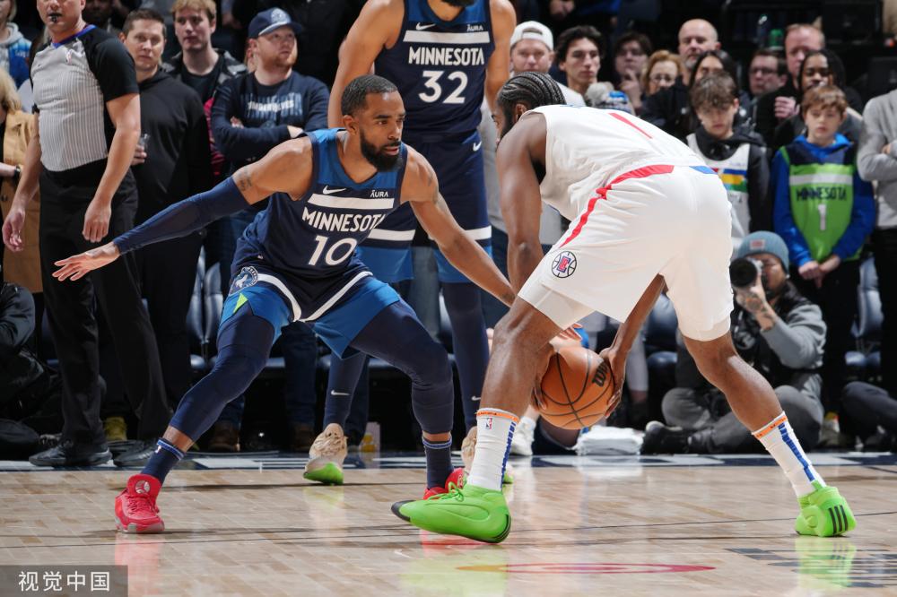 形势捏了一 形势捏了一